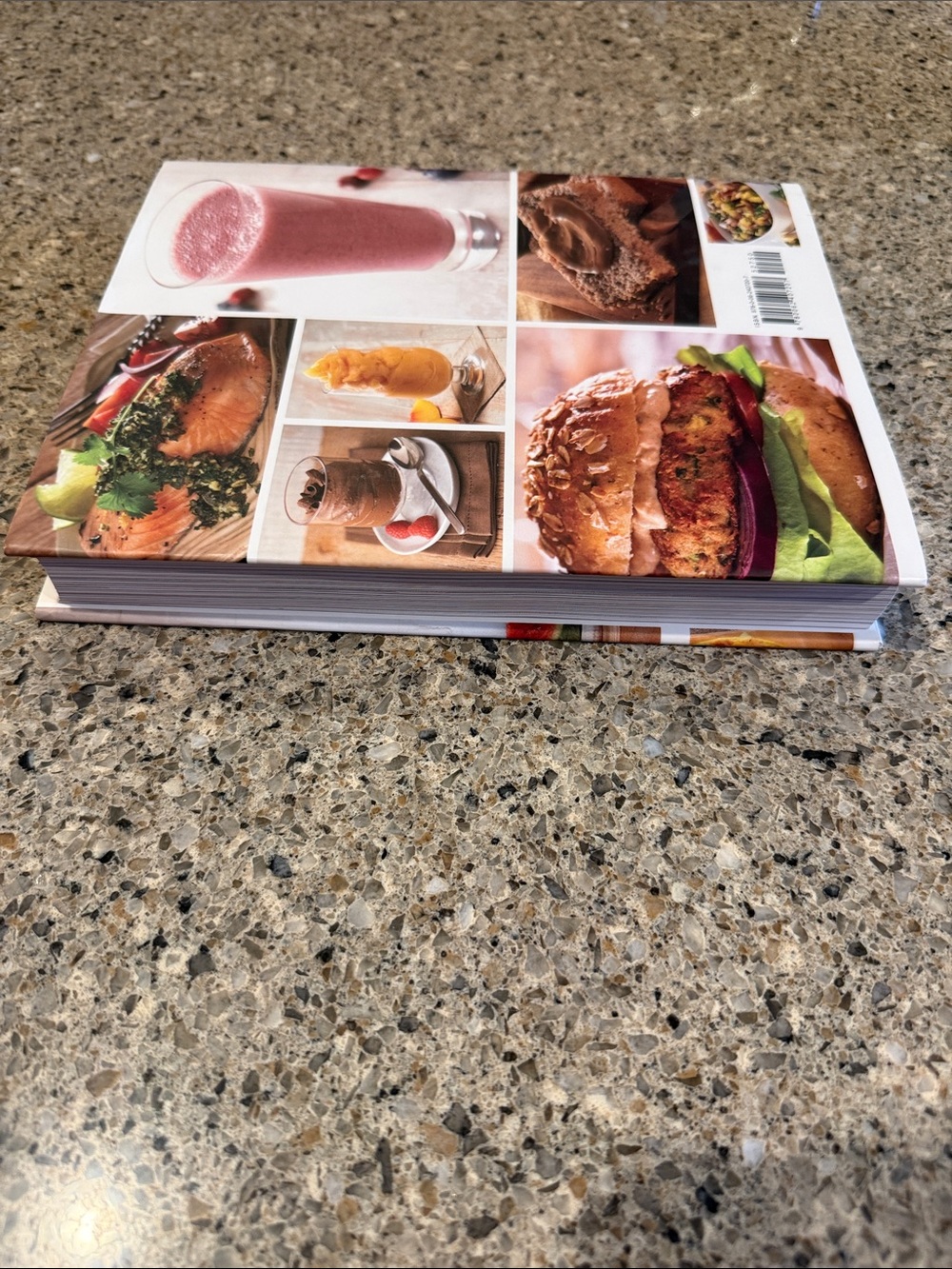 The Vitamix Cookbook by Jodi Berg - White & Red Cover - Picture 4 of 12